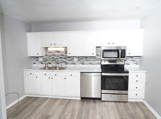 449 Mayberry Dr NW, Cedar Rapids, IA 52405