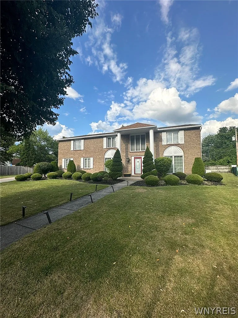 6 bed, 3.5 bath, 3665 sqft, $4,700 — Photo 3