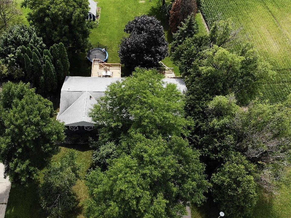 1st image of 293 Highland Dr