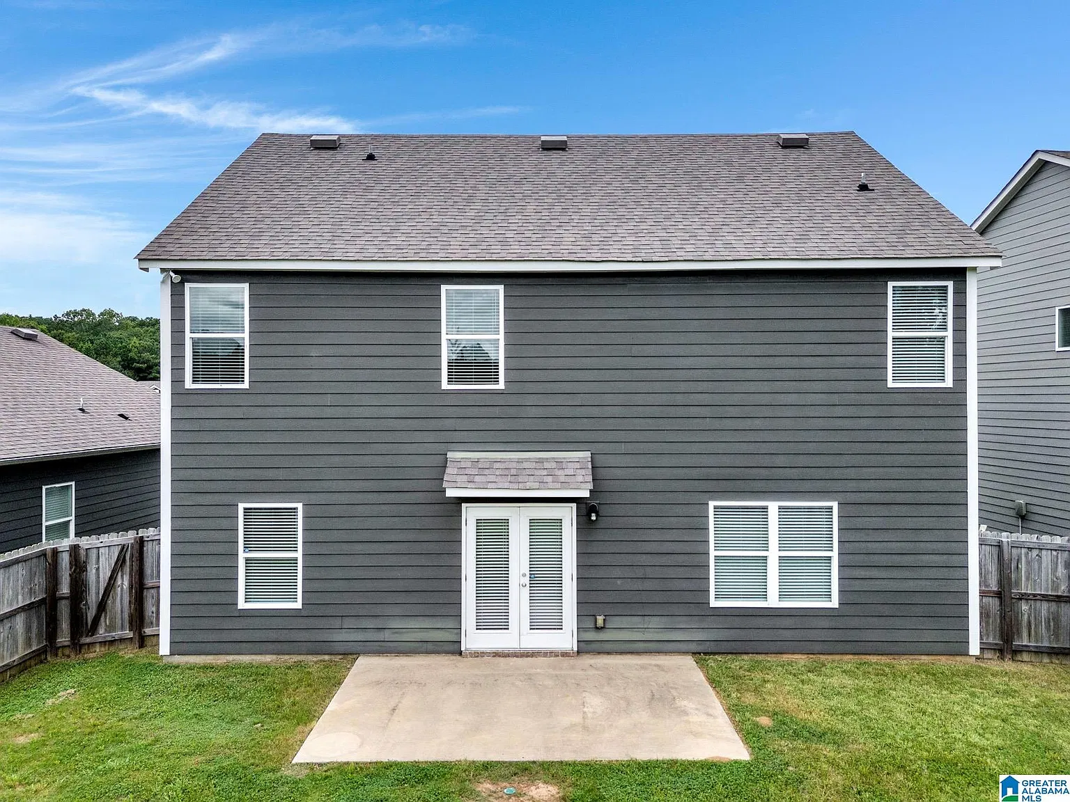 4 bed, 2.5 bath, $2,250 — Photo 4