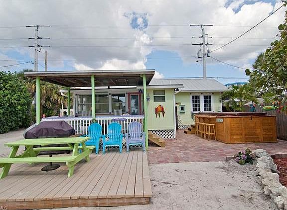 3rd image of 4340 Estero Blvd