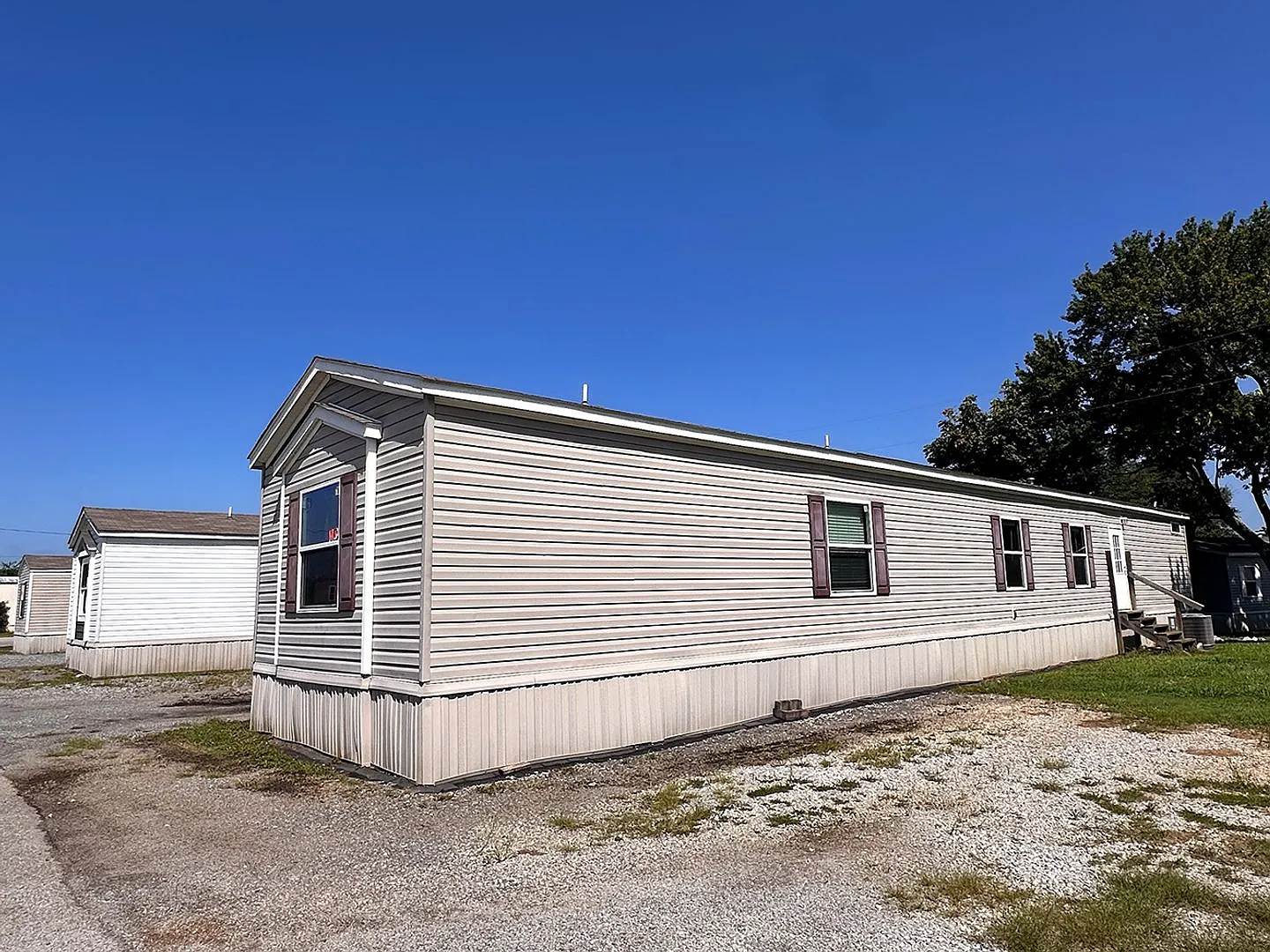 Spacious 2020 Clayton Home Awaits You just 1 mile to JSU! — Photo 2