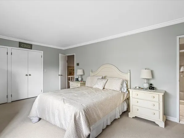 17-09 215th Street image 16 of 43