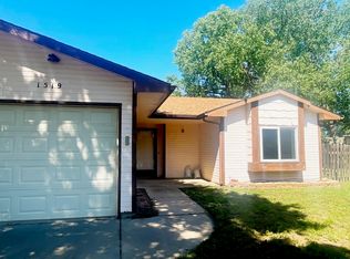1519 N Smith Cir, Wichita, KS 67212