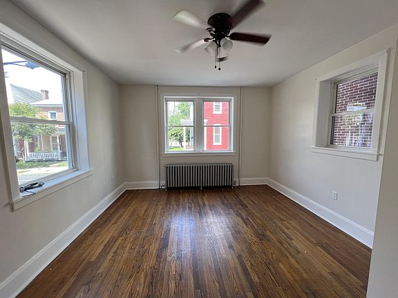3rd image of 424-426 N Locust St #2