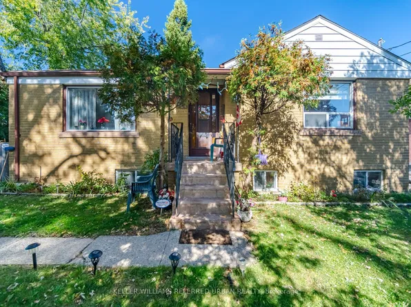14 Verwood Ave, Toronto, ON M3H 2K4