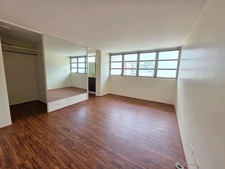 1425 Ward Ave #6E — Photo 5