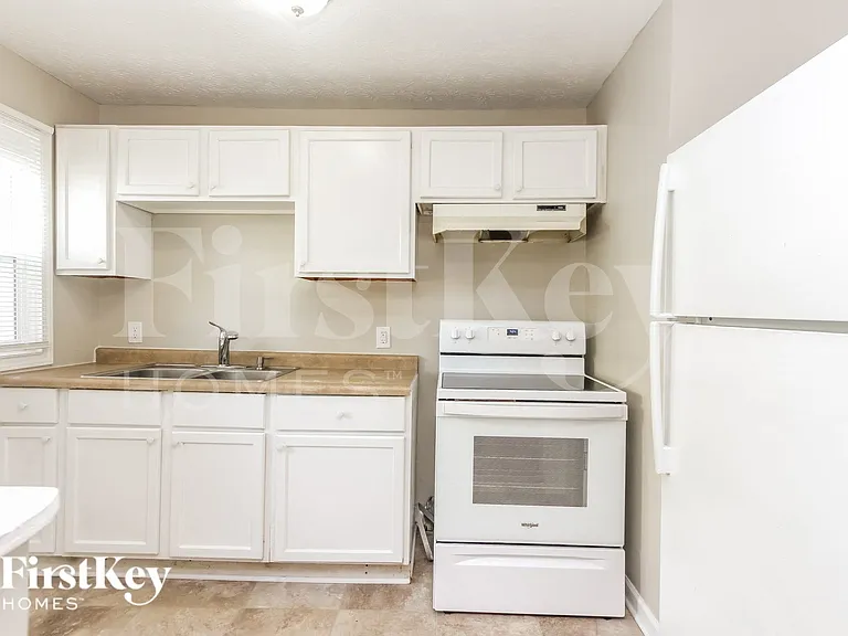 2337 Calhoun St — Photo 5