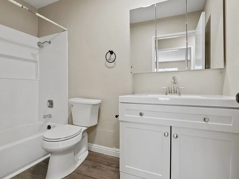 1356 W Stoneridge Ct. — Photo 6