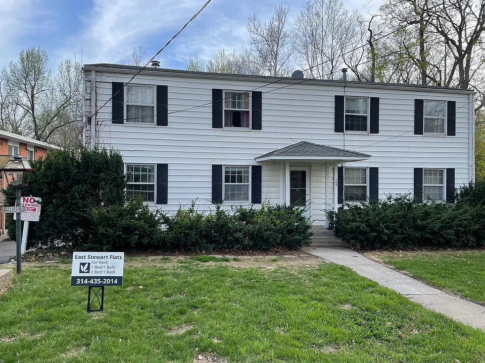 100 E Stewart Rd #2