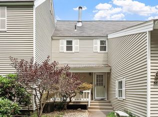 68 Winding Pond Rd, Londonderry, NH 03053