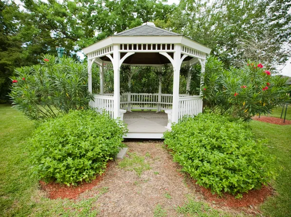 Riverview Villa Apartments