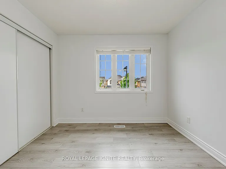 928 Philbrook Dr — Photo 36