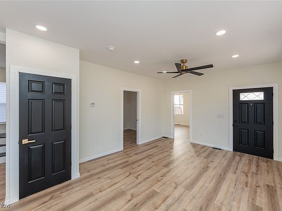 5th image of 6111 Fir Ave