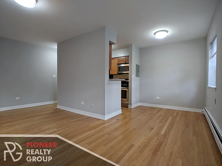 522 W Oakdale Ave #525-402 — Photo 5