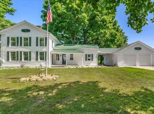 829 Miller Rd, Plainwell, MI 49080