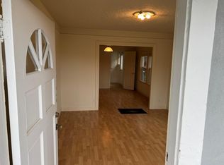 102-104 Solano St, Brisbane, CA 94005