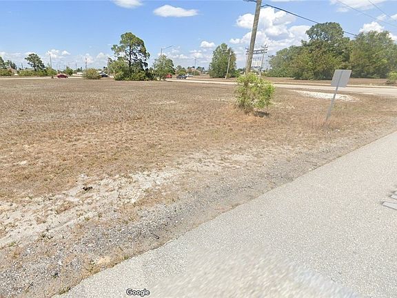 4th image of 1604 Diplomat Pkwy W