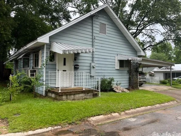 1310 Logan St, Arkadelphia, AR 71923