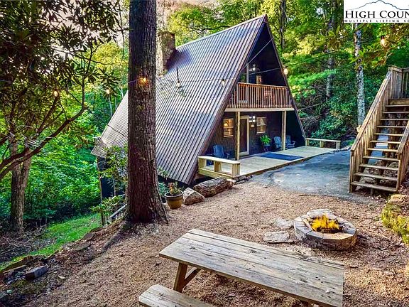 2nd image of 179 Rhododendron Drive