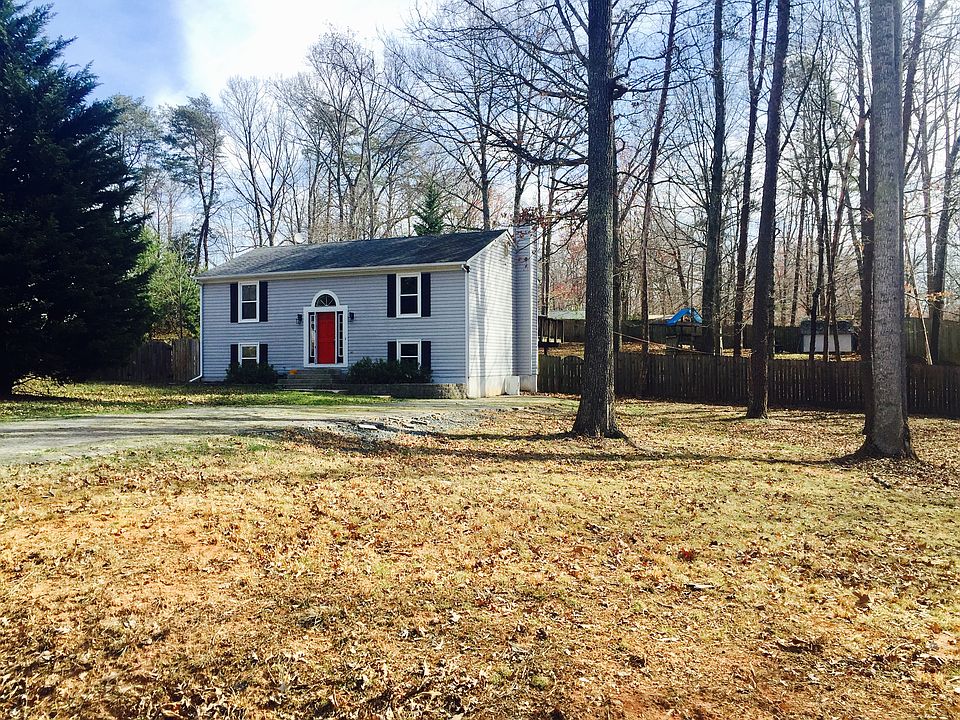 1st image of 152 Woodland Dr