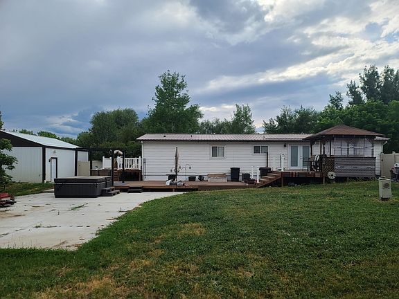 2nd image of 411 3rd Ave W