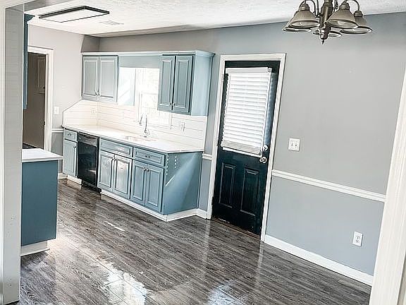 5th image of 834 Lee Road 213