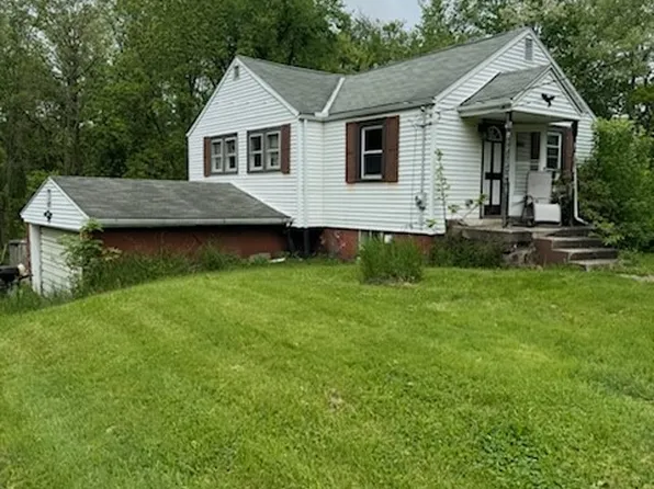 4465 Eastland Ave, Louisville, OH 44641