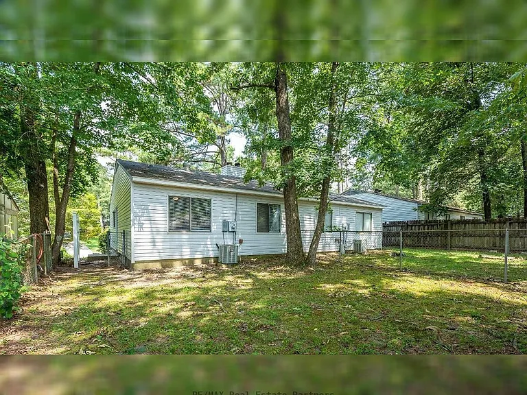 15 Raintree Dr #1 — Photo 11