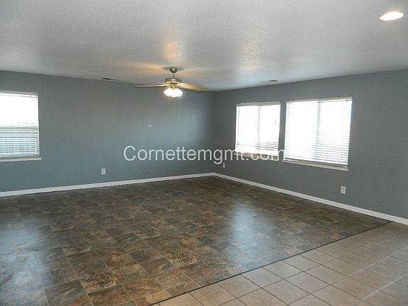 5th image of 1762 Durham Ct