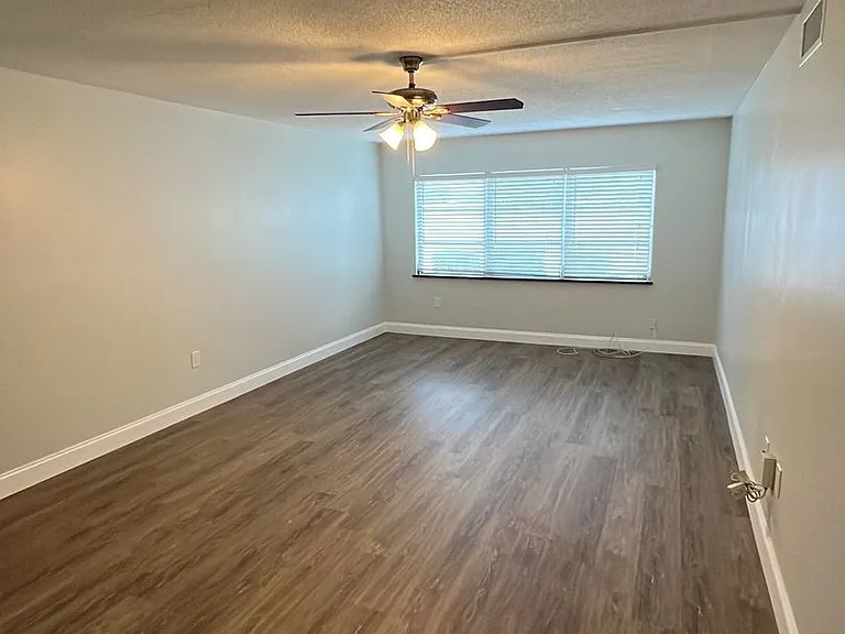 Citadel Apartments of Sarasota — Photo 20