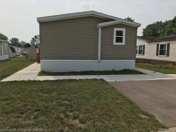 6564 E Michigan Ave Trailer 141, Saline, MI 48176