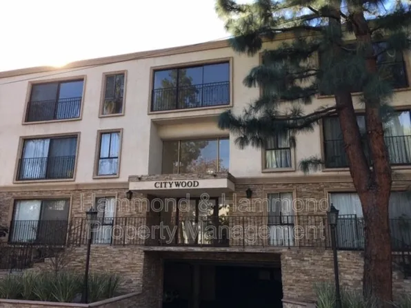 15344 Weddington St, Sherman Oaks, CA