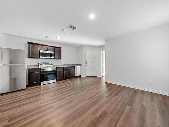 5th image of 1104 Rose St Unit A