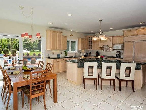 5th image of 69 Viola Dr