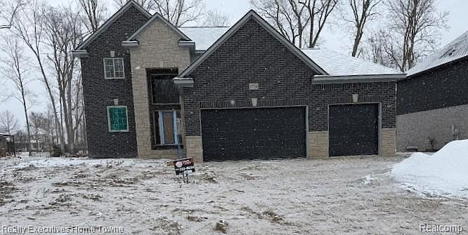 1st image of 67754 Madeline St