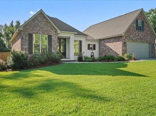 210 W Black Creek Rd, Sumrall, MS 39482