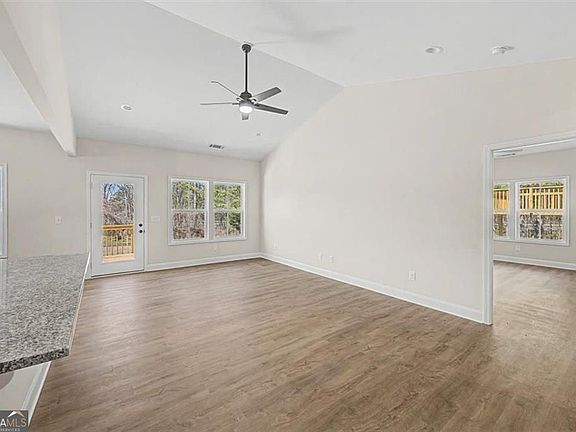 5th image of 44 Dogwood St NE