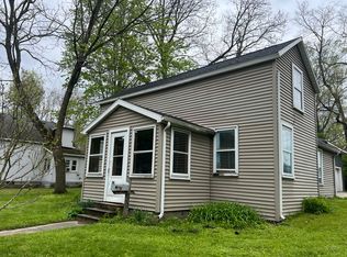 627 S 5th St, Niles, MI 49120