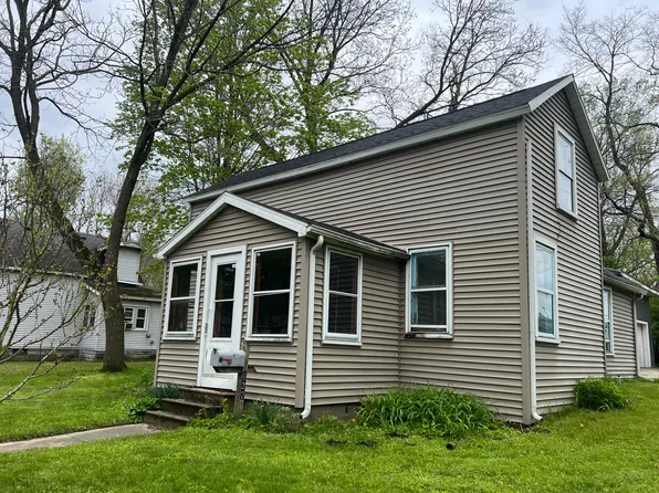627 S 5th St, Niles, MI 49120