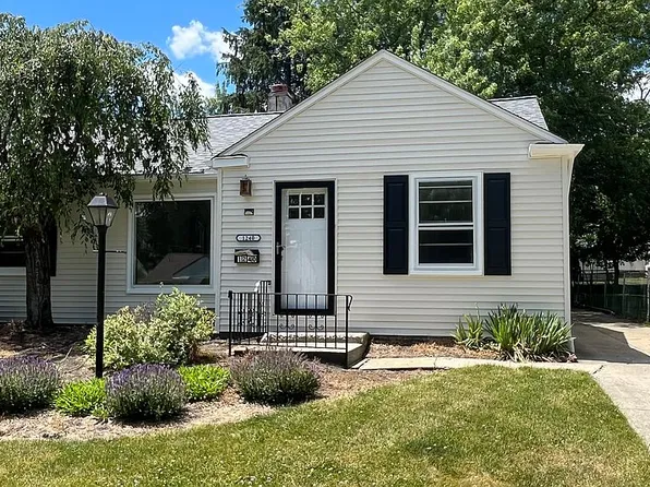 1240 Orchard Heights Dr, Mayfield Heights, OH 44124