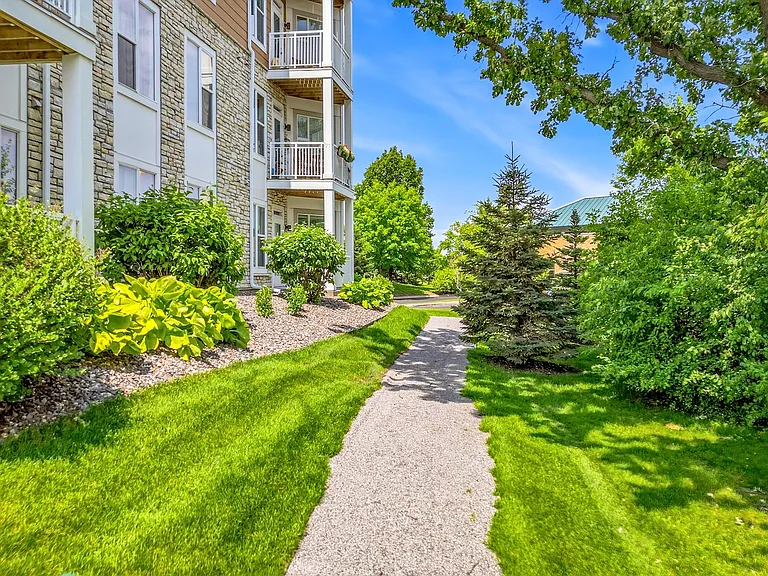 The Legends of Champlin 55+ Apartments — Photo 35