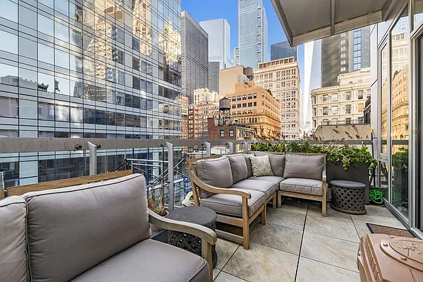 Rented by Compass | media 14