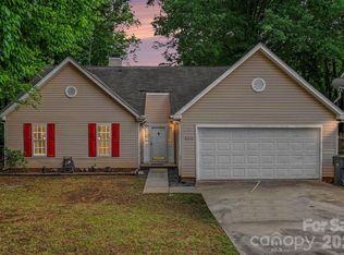 6312 Trysting Rd, Charlotte, NC 28227