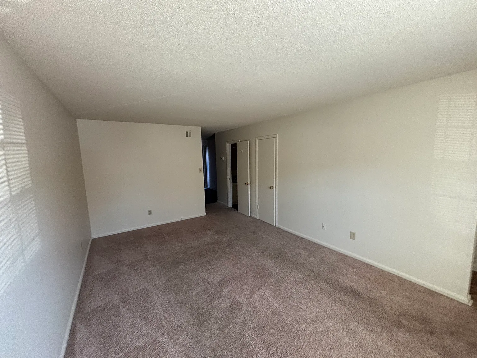 2 bed, 1084 sqft, $1,095 — Photo 3