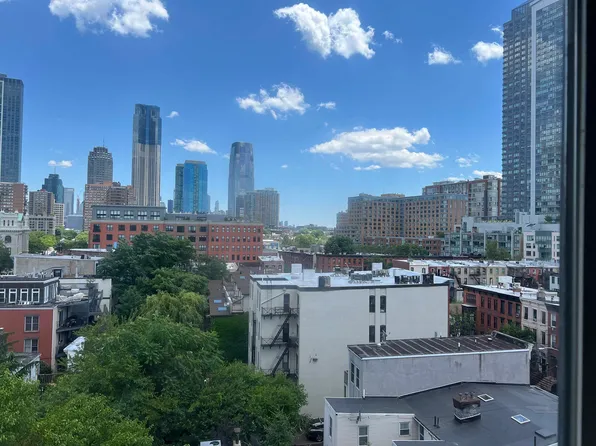 258 Barrow St, Jersey City, NJ 07302