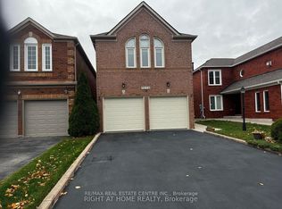 3226 Forrestdale Cir #BASEMENT, Mississauga, ON L5N6V4