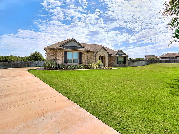 5th image of 13504 Shady Pine Cir