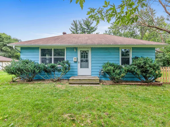 6700 Perry Ave N, Brooklyn Center, MN 55429