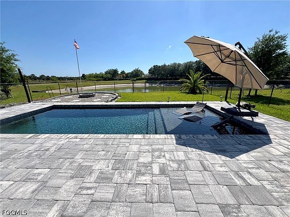 3rd image of 10293 Silver Pond Ln
